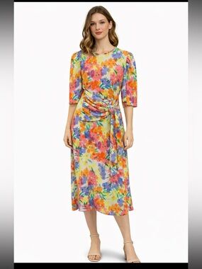 Vibrant floral 3/4 sleeve midi gorgeous  Dress
